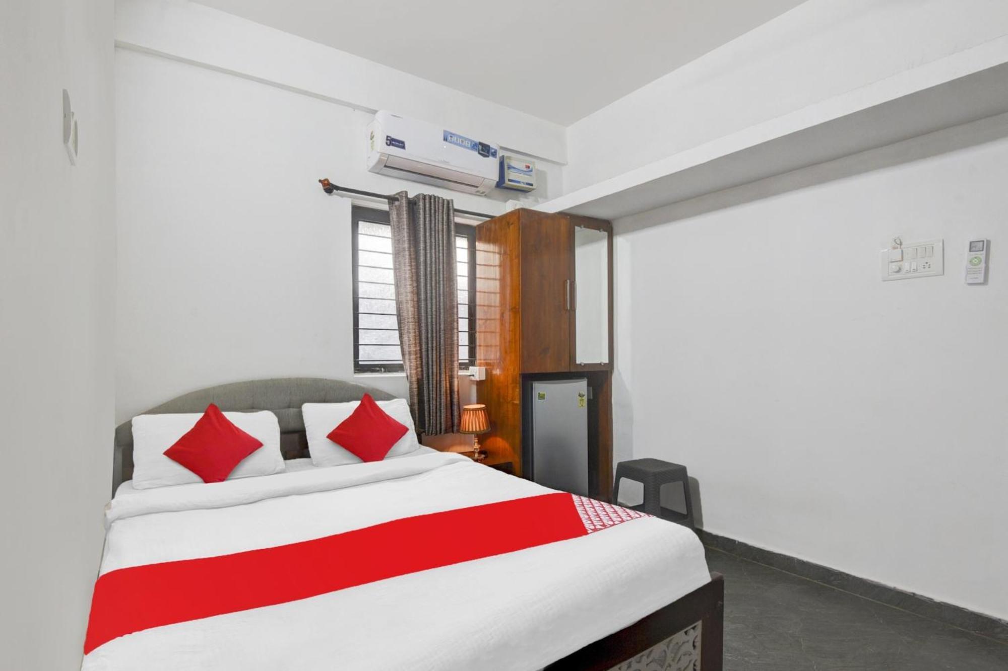 Oyo Flagship Aarvi Guest House Arambol Exterior photo